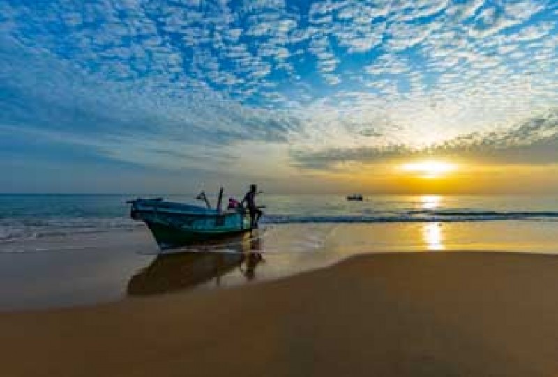 Kallady beach | Gateway to East