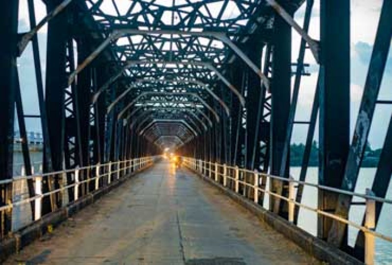 Kallady bridge | Gateway to East
