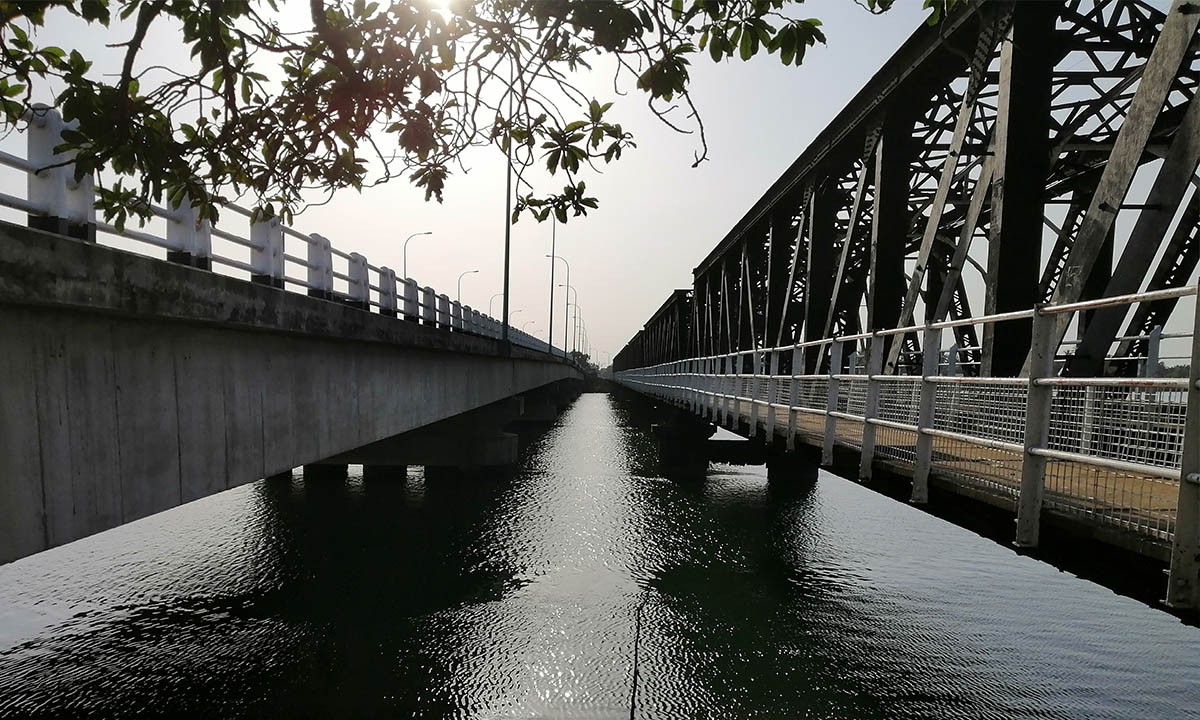 Kallady bridge, a historical monument