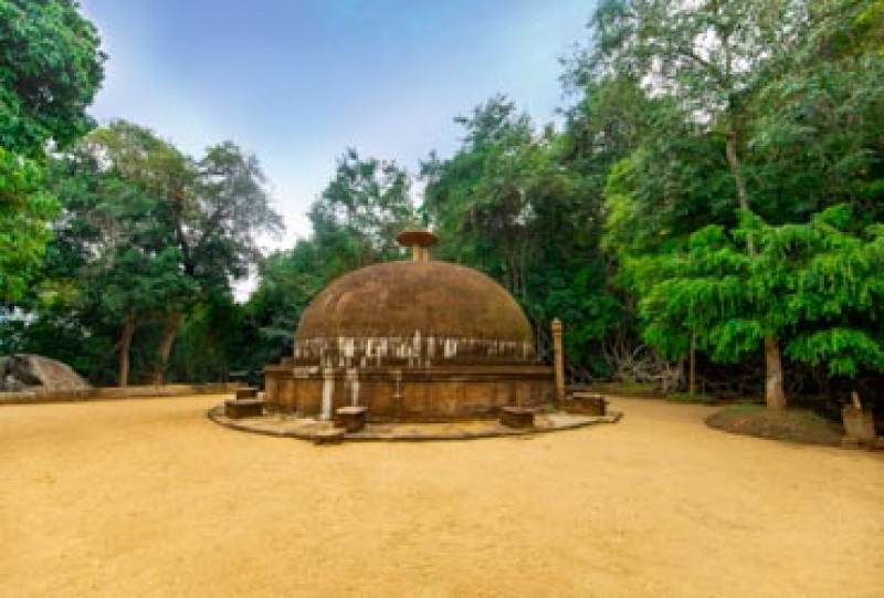 Rajagala Bhuddist Ruins | Gateway to East